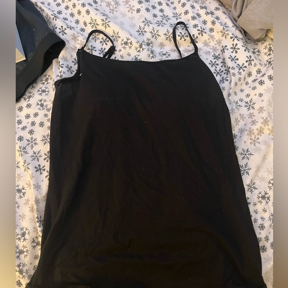 Black tank with padding